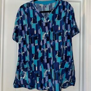 Carhartt Blue and Teal Patterned Scrub Top